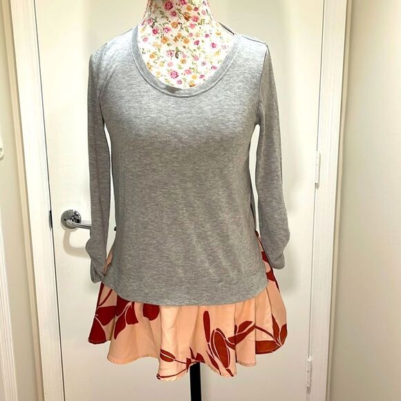 Little Yellow Button Anthropologie tunic with flower Print Swing hem S - Picture 1 of 6